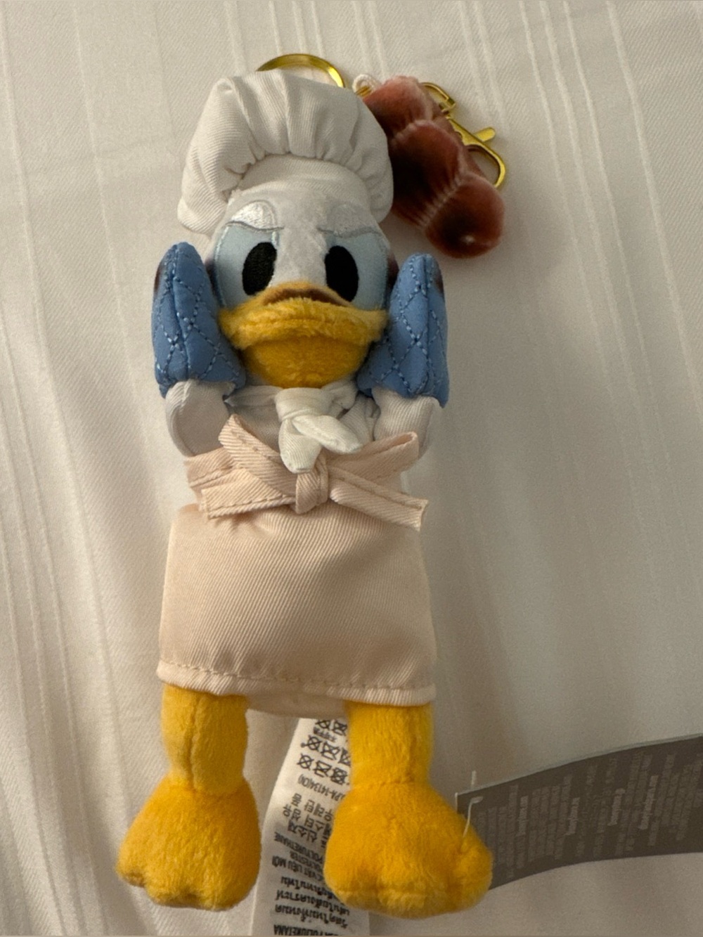 Disney Store authentic 2026 baking Donald duck keychain disney bag charm